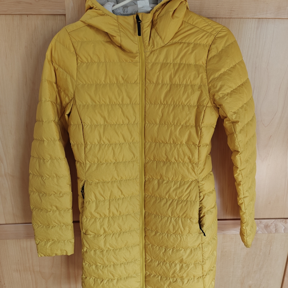 Lolé Yellow Hooded Puffer Jacket